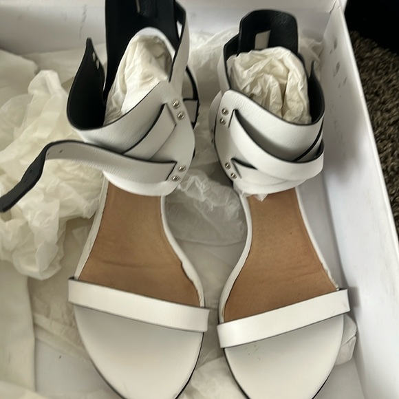 Iro white sandals - Picture 1 of 3